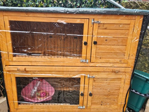 Rabbit hutch with - hutch, cover